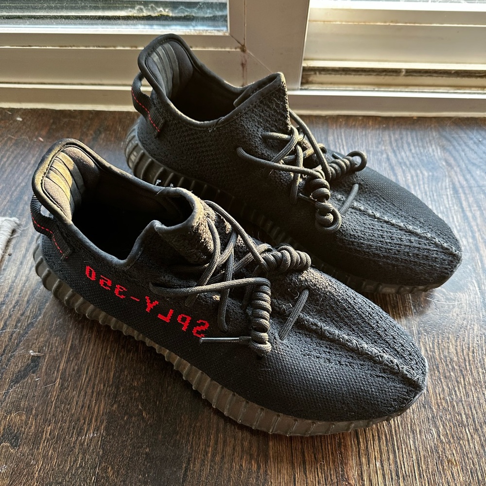 Yeezy Boost 350 V2 'Bred'
